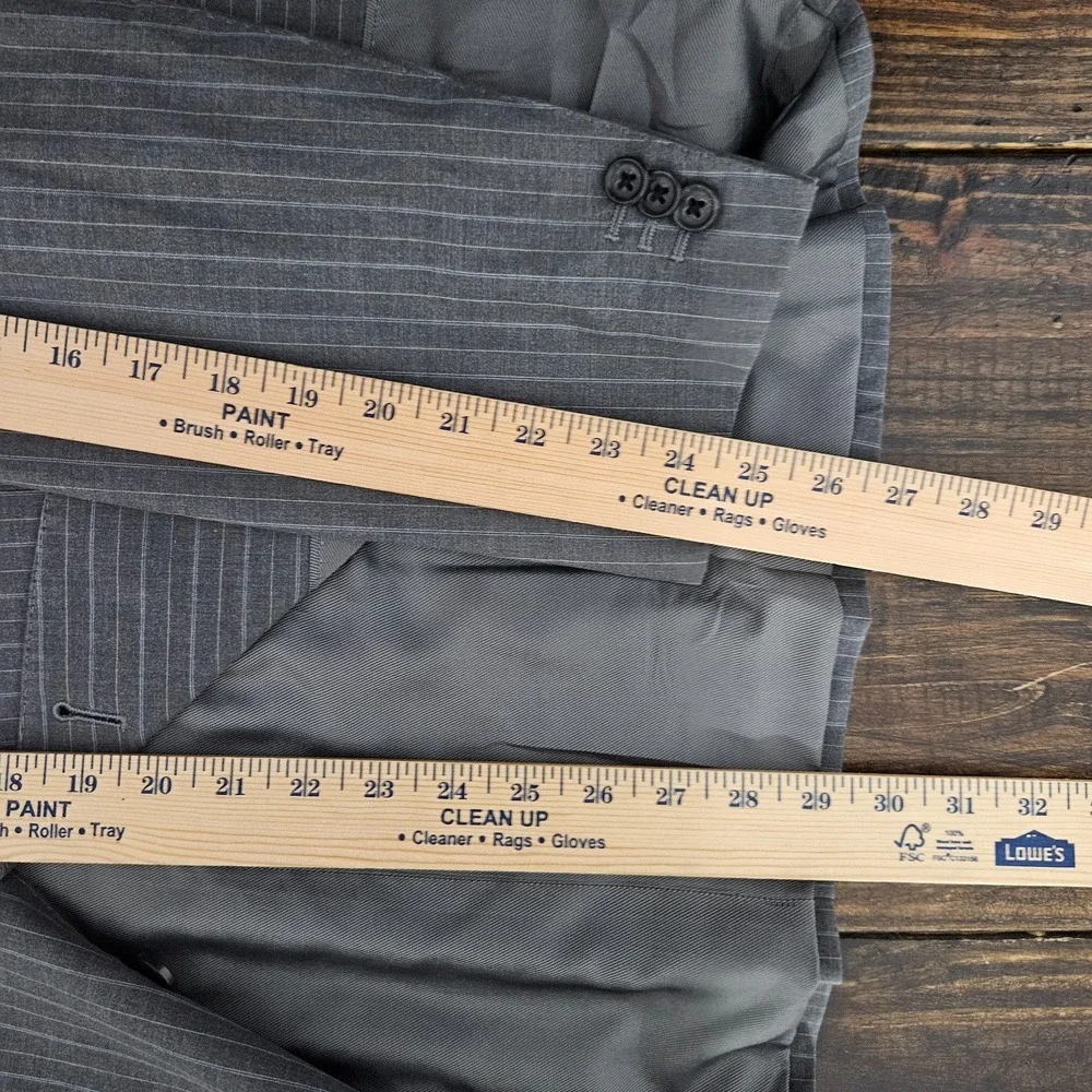 Banana Republic Men's Sport Coat Blazer Two Button Gray Striped Cotton Size 40S